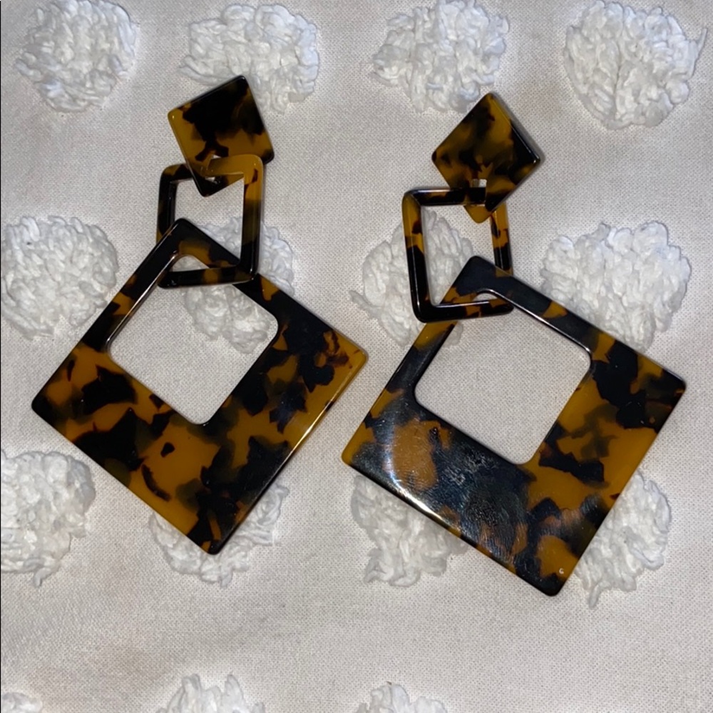 Brown and black shape earings